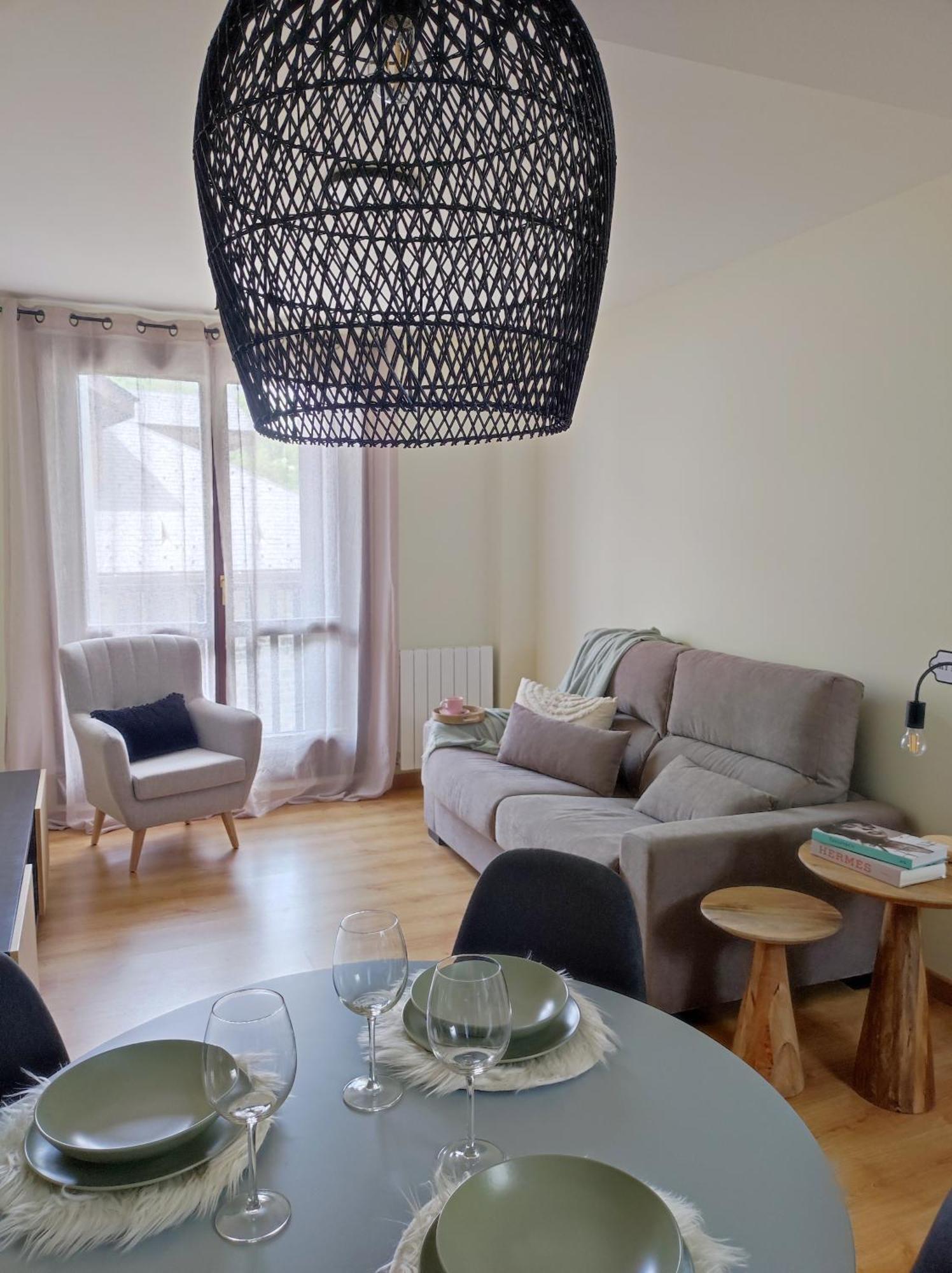 Apartamento Vico Ескаррілья Екстер'єр фото